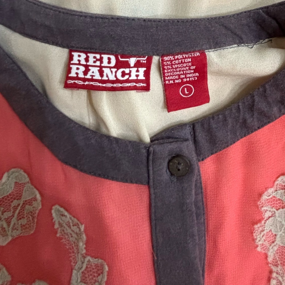 🌸 Red Ranch Embroidered Western Blouse - Women’s L - Picture 6 of 7